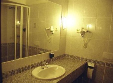 Gottwald Hotel Tatabánya Værelse billede